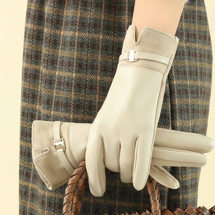 Guanti invernali eleganti in pelle scamosciata con fibbia in metallo da donna - image 4
