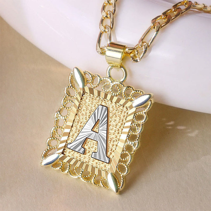 Collana dorata con lettera cava quadrata squisita - image 3