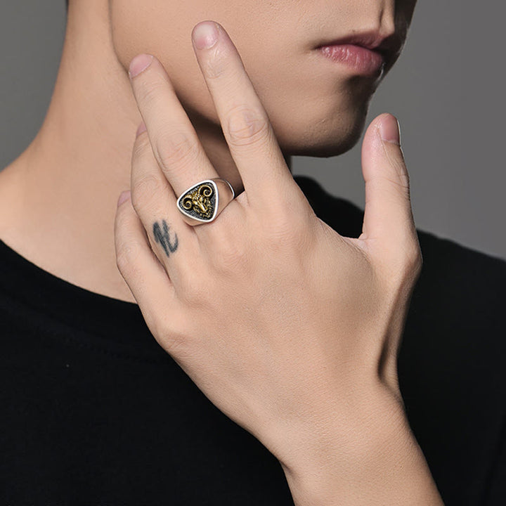 Anello vintage in stile western con testa di ariete intagliata - image 2
