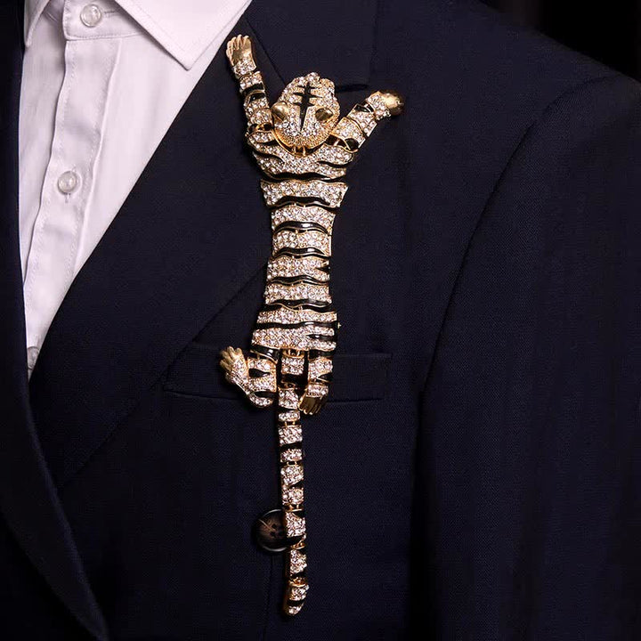 Spilla da uomo con grande tigre maestosa e strass scintillanti di lusso - image 15