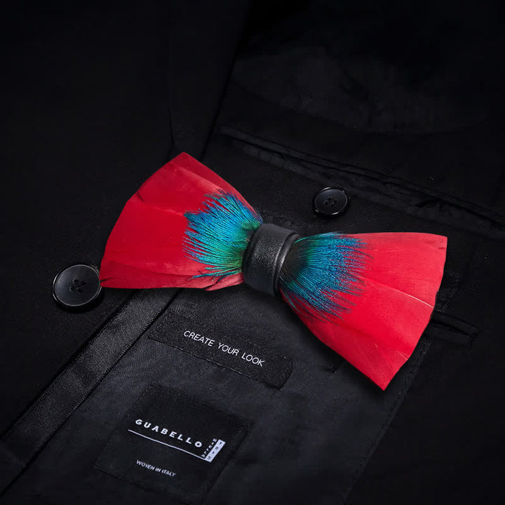Papillon esotico con piume rosse e blu e spilla da bavero - image 2