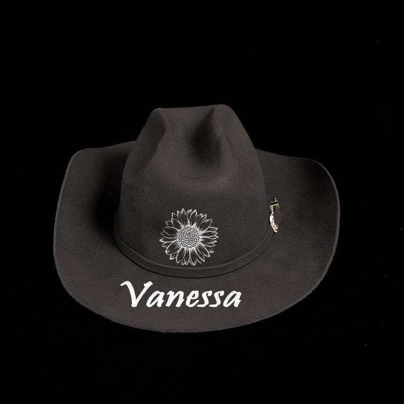 Personalizza il tuo cappello da cowboy in tinta unita con motivo e testo - image 0