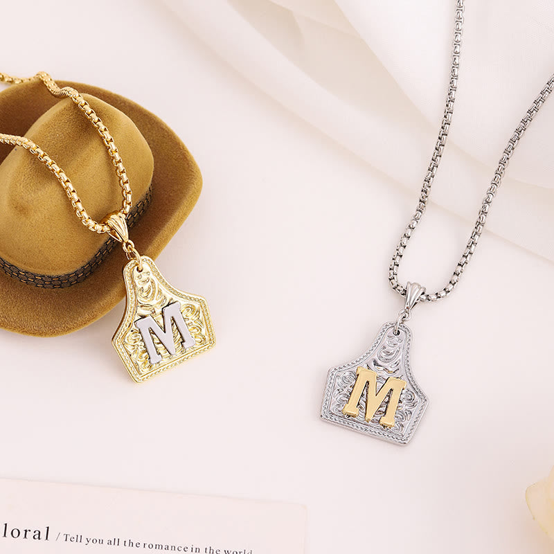 Collana con ciondolo in rilievo con lettera squisita in oro e argento - image 1