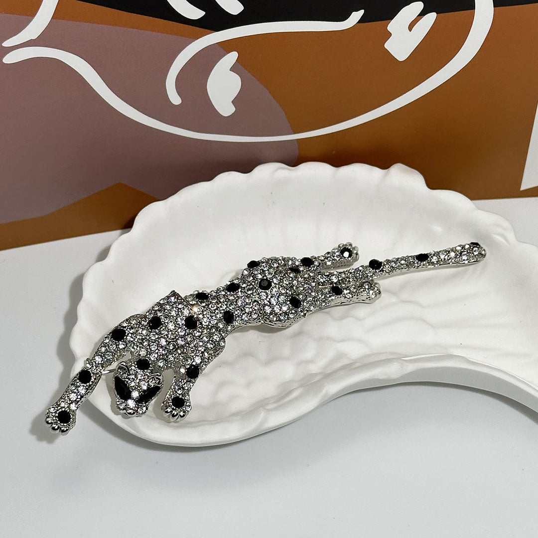 Spilla articolata a forma di ghepardo mobile con punto nero tempestato di diamanti - Argento - image 4