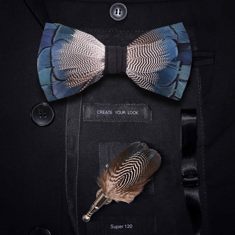 Papillon con piume di anatra selvatica blu e bianca con spilla da bavero - Blu e bianco - image 0