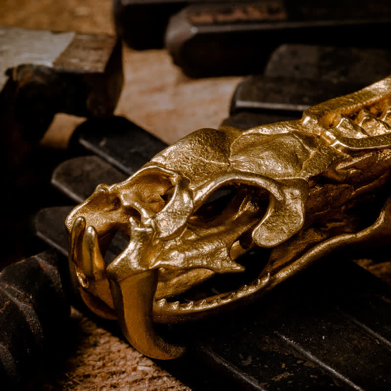 Portachiavi in ottone con teschio di vipera e coda di serpente a sonagli - Ottone - image 0