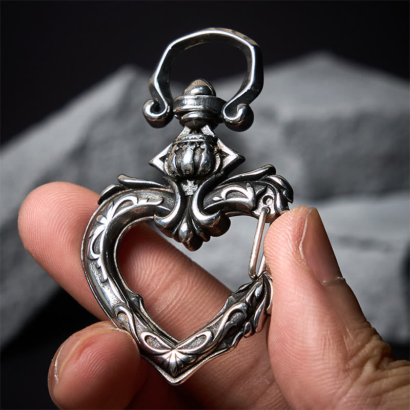 Portachiavi vintage girevole a forma di cuore in metallo lucido - image 1