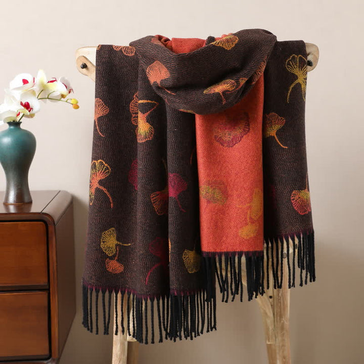 Sciarpa bifacciale con motivo a foglie di ginkgo e nappe - Nero - image 0