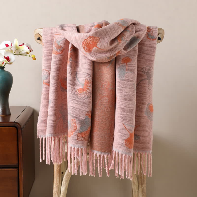 Sciarpa bifacciale con motivo a foglie di ginkgo e nappe - Rosa - image 6