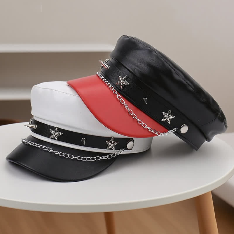 Cappello basco in pelle bicolore con borchie a stella e catena - image 6
