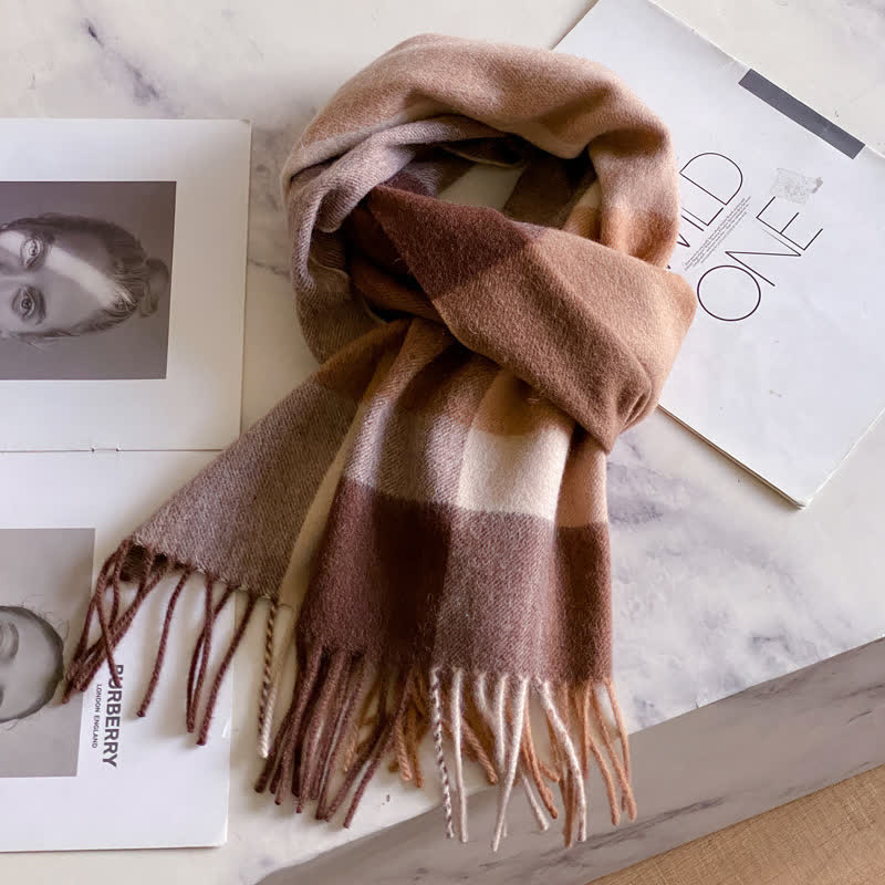 Sciarpa unisex in calda lana con motivo a quadri e nappe - #46 - image 50