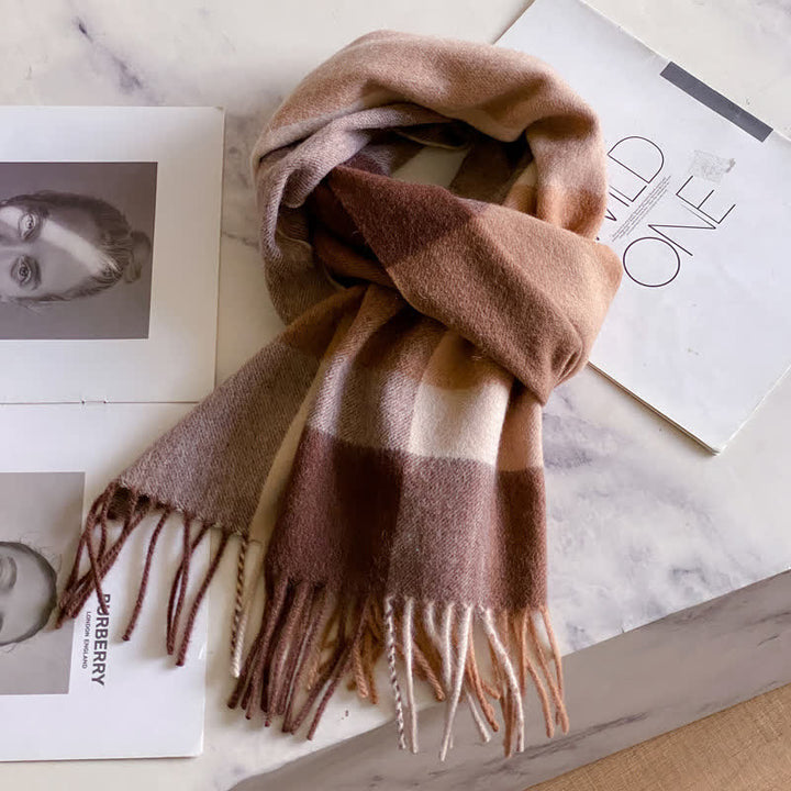 Sciarpa unisex in calda lana con motivo a quadri e nappe - #46 - image 50