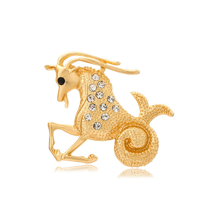 Spilla in oro con diamanti e segno zodiacale - Capricorno - image 19