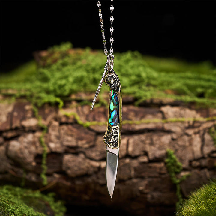 Collana con ciondolo a forma di piuma con coltello pieghevole per attrezzo da esterno - image 1