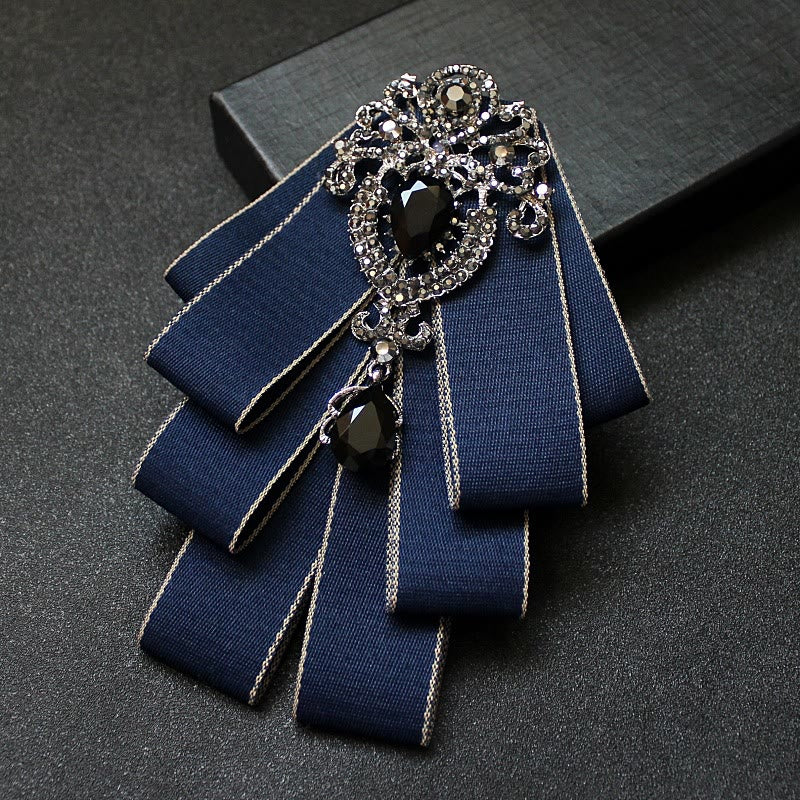 Papillon da uomo con ornamento sul petto e nastro a strati di gemme vintage - image 0