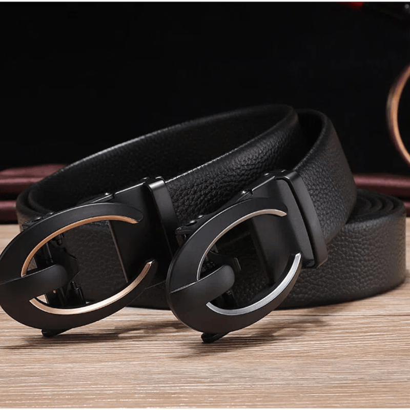 Cintura da uomo in pelle nera con fibbia automatica a forma di C - image 3
