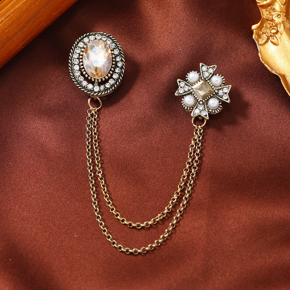 Spilla vintage a doppia catena con mezzaluna decorata con gemme - Stile n. 1 - image 0