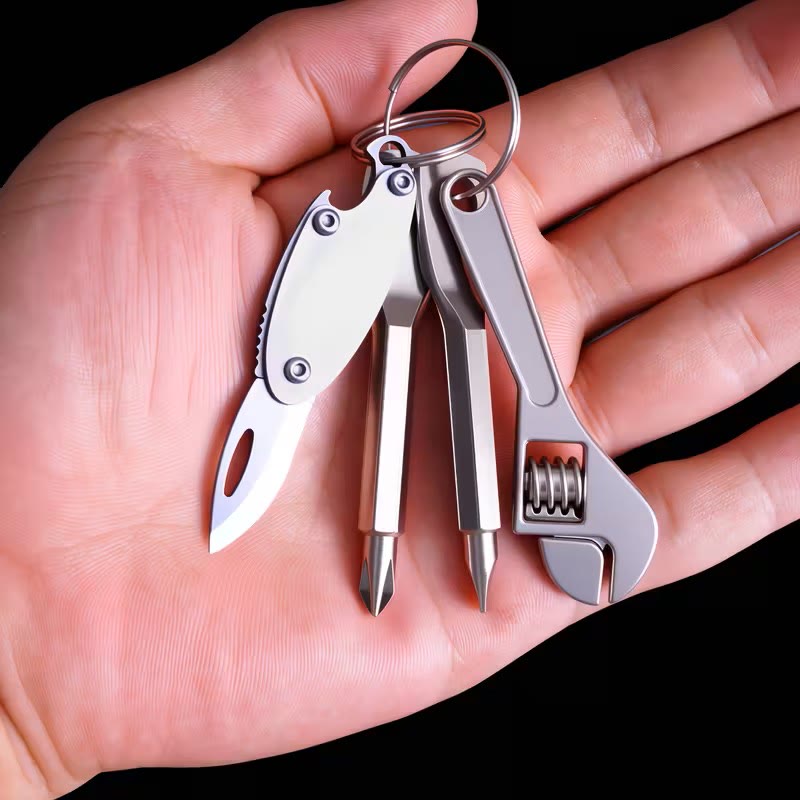 Set di utensili compatti 4 in 1 con coltello, chiave inglese, cacciavite e portachiavi - 4 pezzi - image 0
