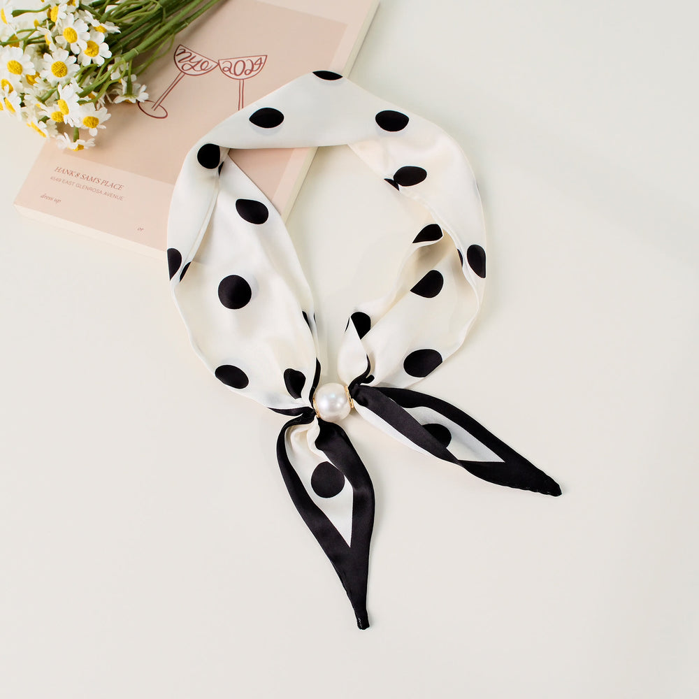 Sciarpa quadrata elegante da donna con motivo retrò - Stile n. 2 - image 1