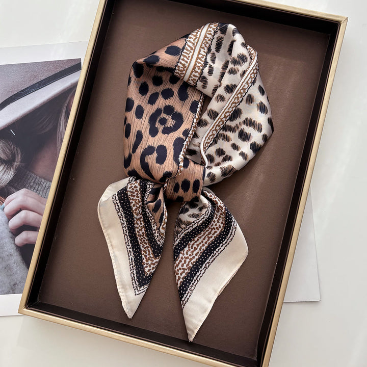 Sciarpa quadrata in seta con motivo misto retrò da donna - Cachi - image 6