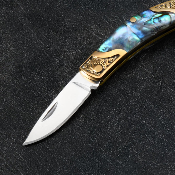 Portachiavi con coltello pieghevole a forma di testa d'aquila retrò, con ciondolo rotondo e texture a conchiglia - image 4