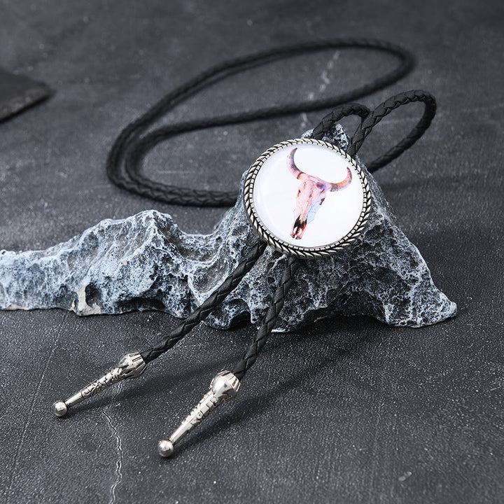 Cravatta Bolo con testa di toro creativa e cavaliere cowboy icona occidentale - Teschio di manzo minimalista - image 4