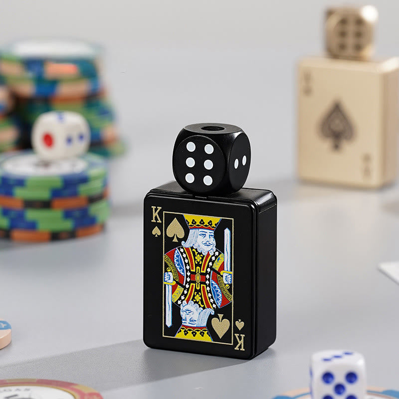 Accendino a butano ricaricabile a forma di poker con dadi rotanti - Picche nere K - image 10