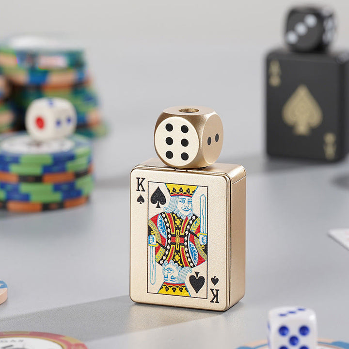 Accendino a butano ricaricabile a forma di poker con dadi rotanti - Picche d'oro K - image 9