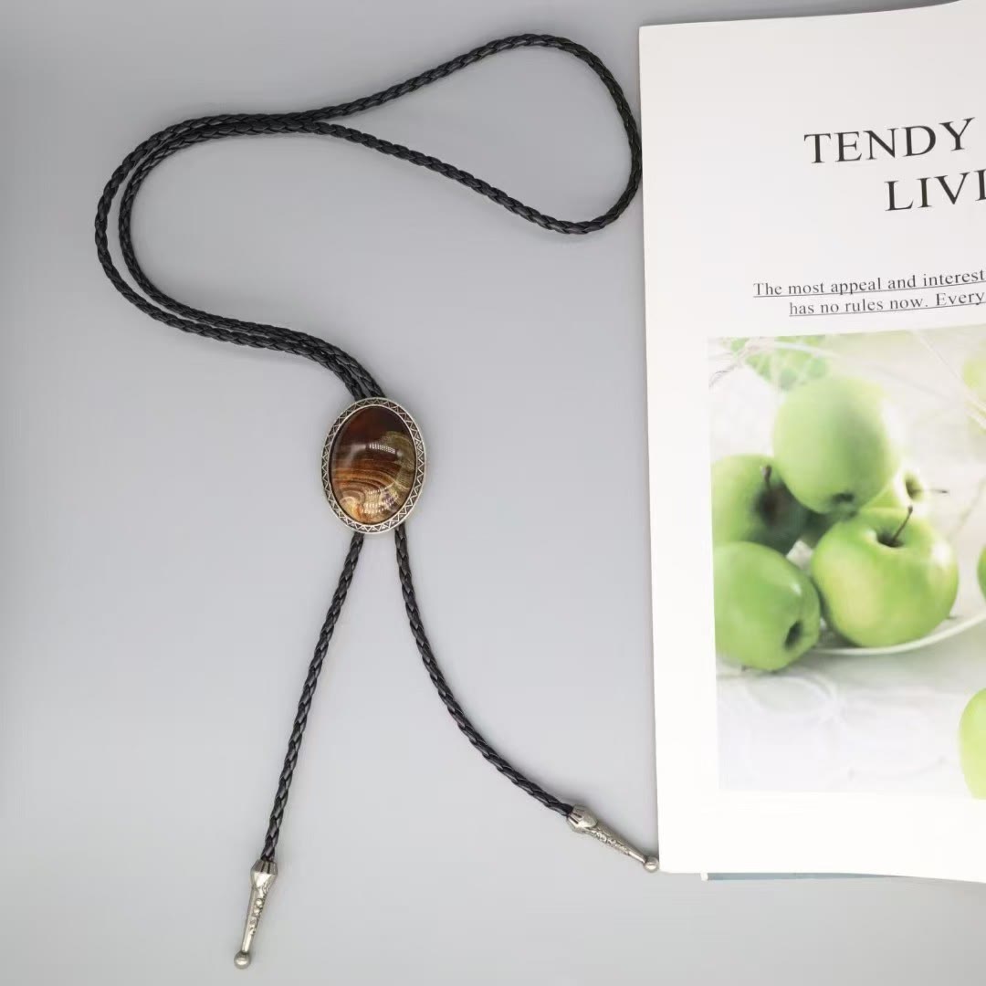 Cravatta Bolo retrò con struttura in metallo e venature del legno di agata - image 1