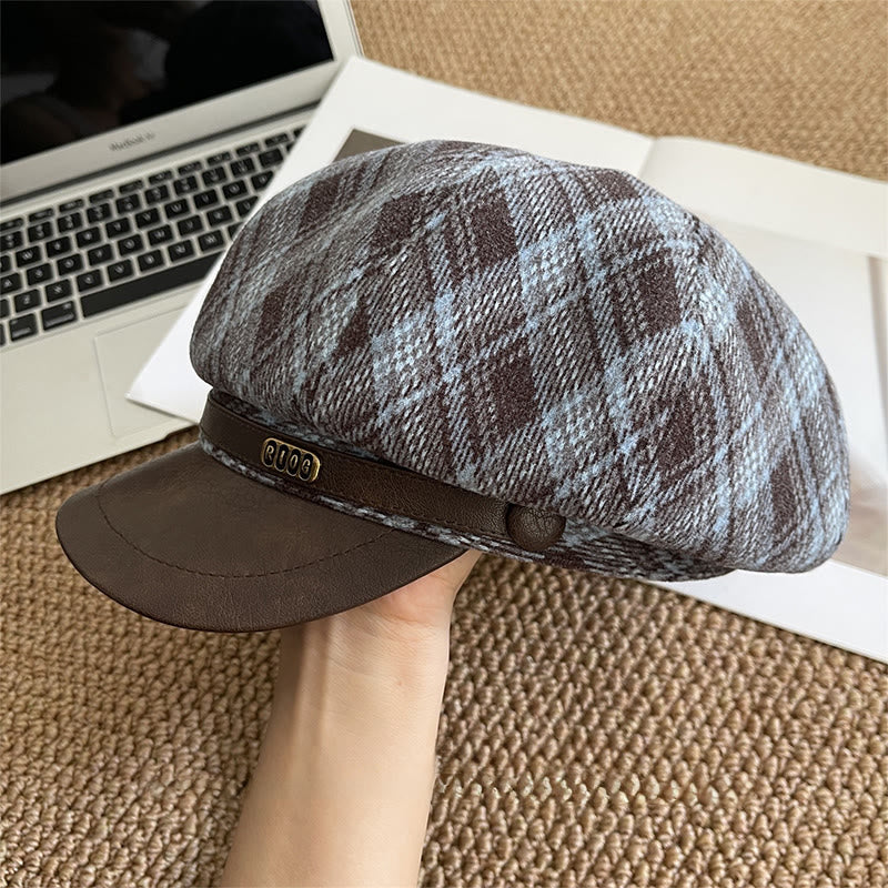 Cappello basco da donna con tesa in pelle a quadri - image 1