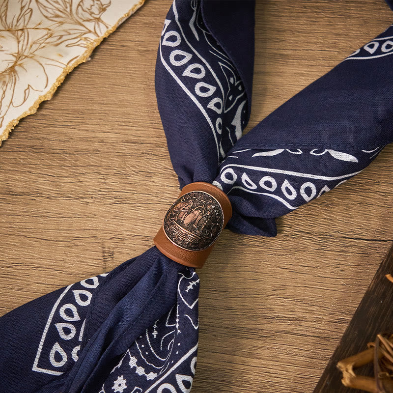 Fazzoletto da taschino con stampa Paisley Cashew e fibbia marrone a forma di barca a vela - Stile n. 1 - image 0