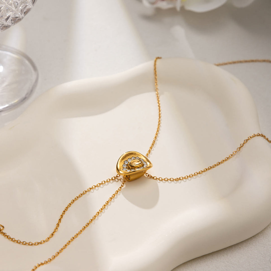 Collana a forma di cappello da cowboy occidentale con strass brillanti - image 5