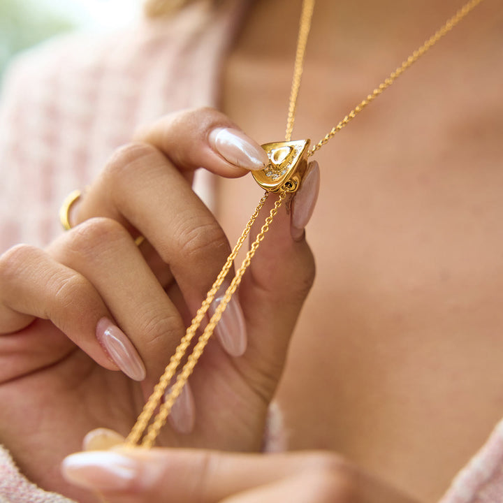 Collana a forma di cappello da cowboy occidentale con strass brillanti - image 2