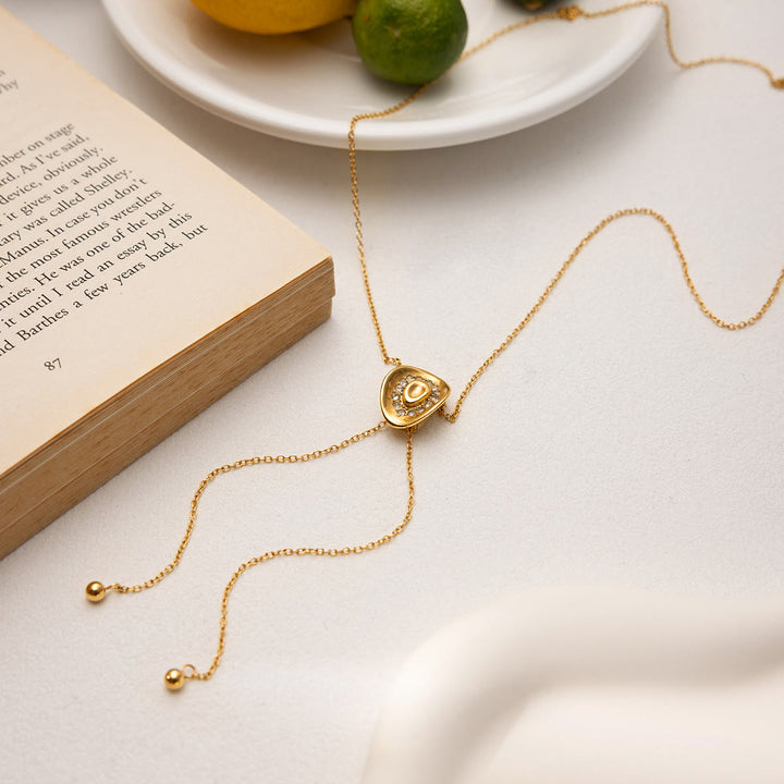 Collana a forma di cappello da cowboy occidentale con strass brillanti - image 1