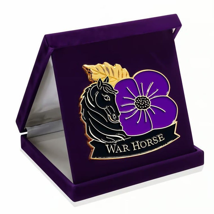Spilla smaltata a forma di papavero viola "Honor War Horse" - image 1
