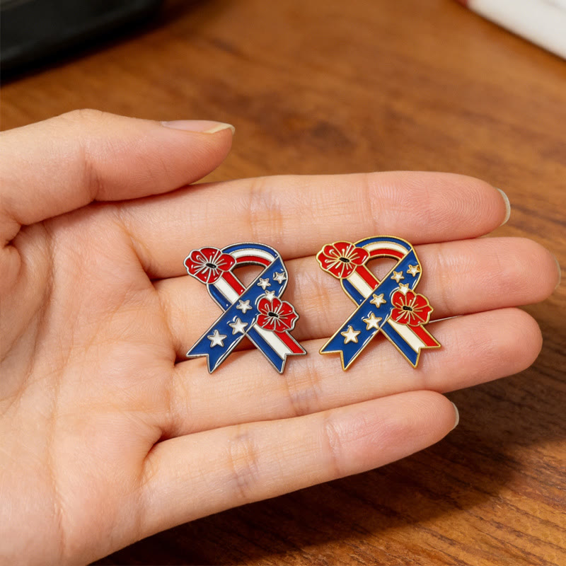 Spilla smaltata con papavero e bandiera americana con nastro patriottico - image 3