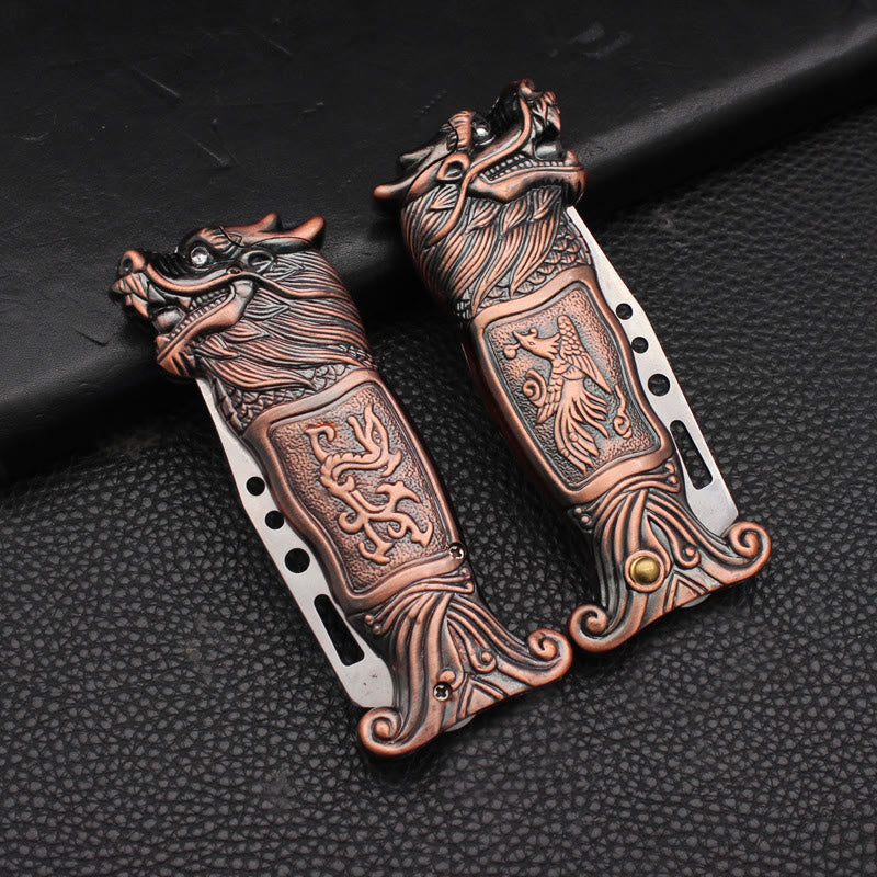 Accendino a butano antivento con testa di drago in rilievo antico - image 3