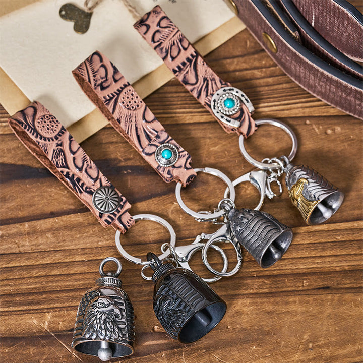 Portachiavi in ​​pelle goffrata con campana d'aquila per moto d'epoca - image 0