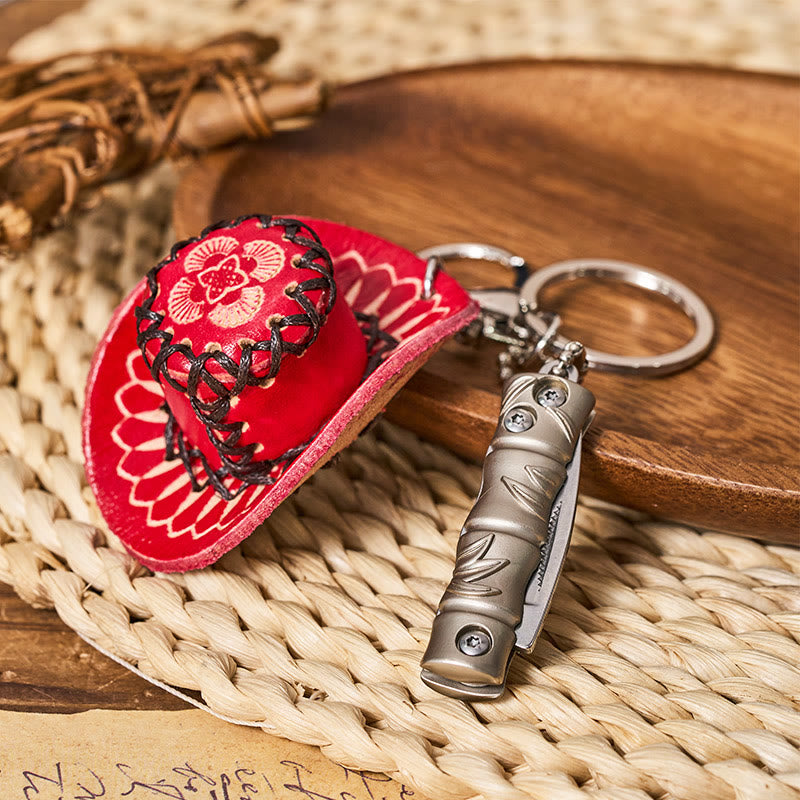 Portachiavi con ciondolo a forma di cappello da cowboy con coltello pieghevole in argento occidentale - image 2