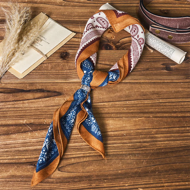 Fazzoletto da taschino con motivo anacardi a contrasto retrò e fibbia a fiore - image 0