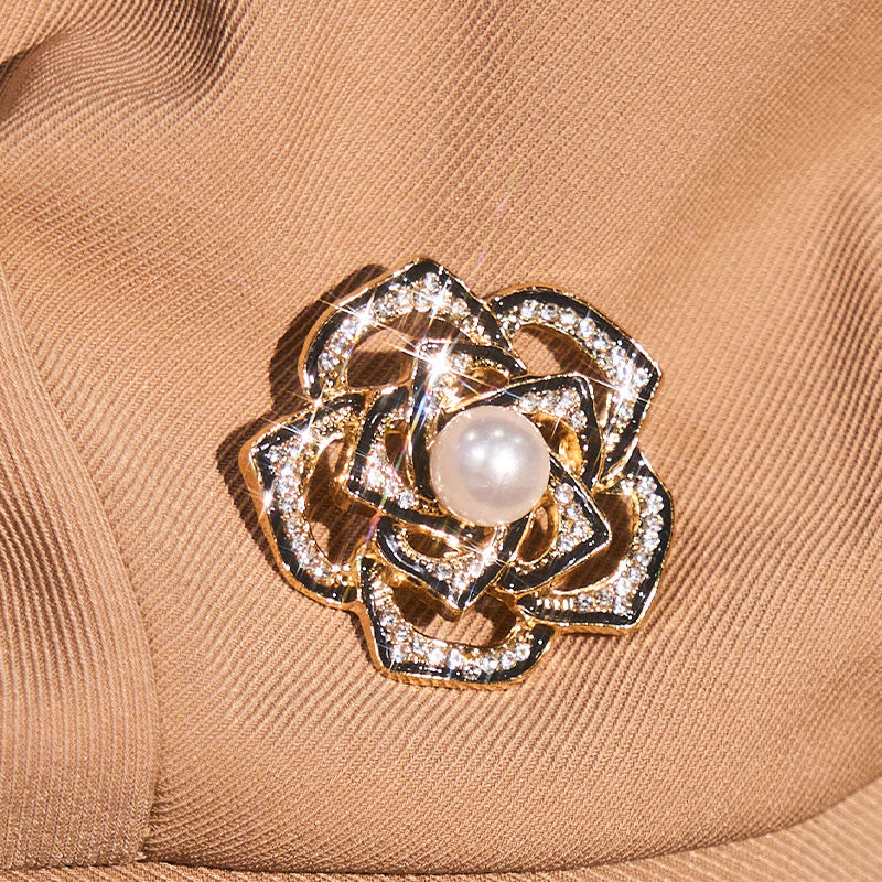 Cappello estivo da donna con perle e rose nere retrò - image 1