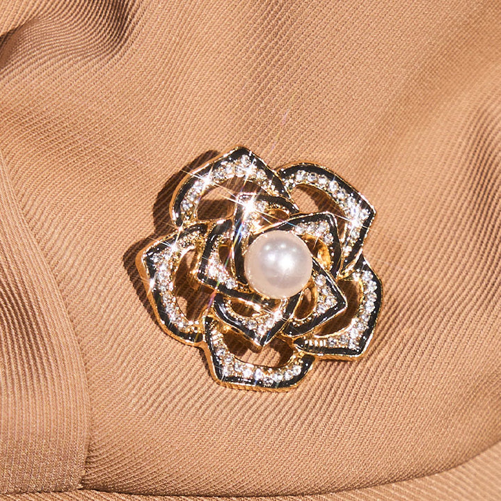 Cappello estivo da donna con perle e rose nere retrò - image 1