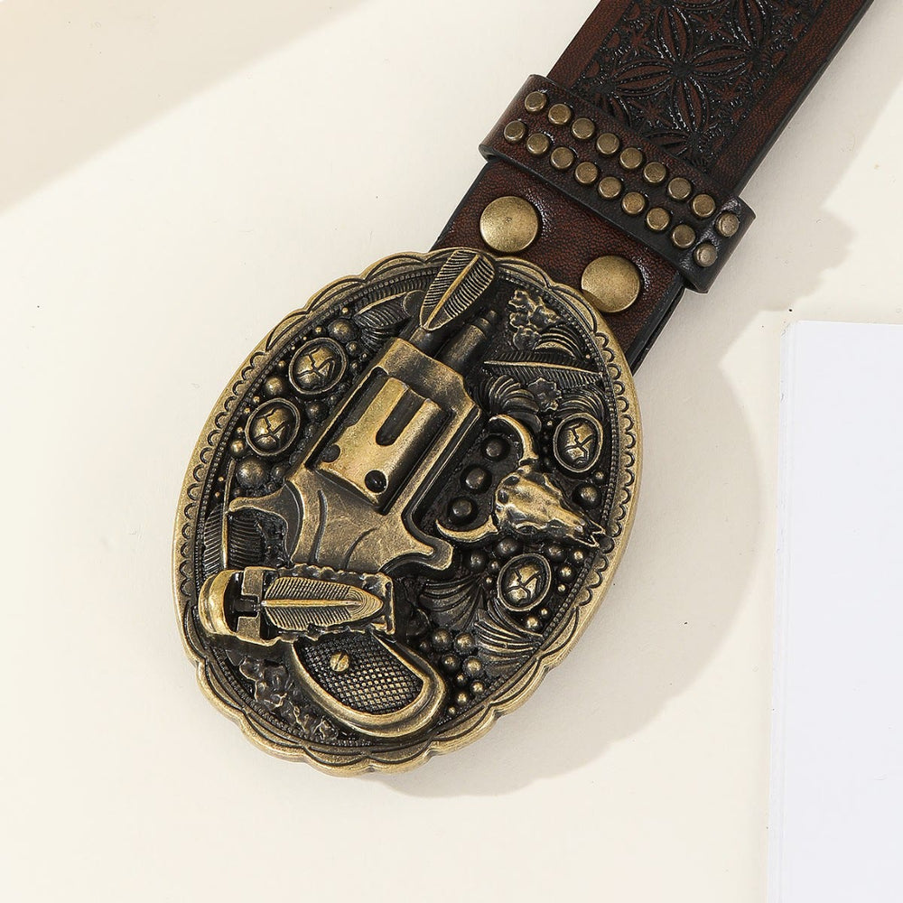 Cintura in pelle da uomo con emblema retrò intagliato a forma di pistola e teschio di toro - image 1