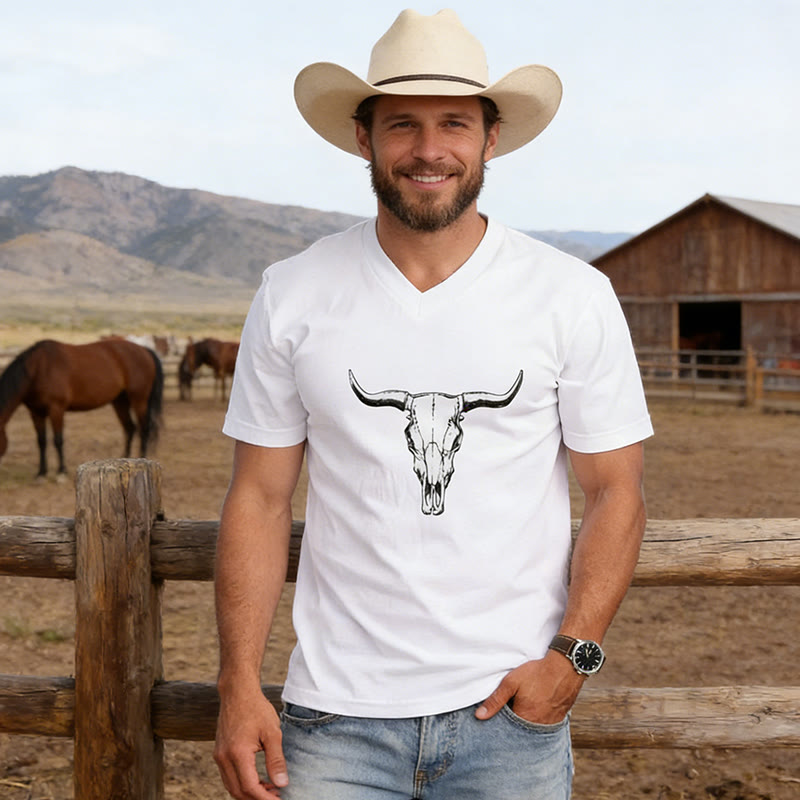 T-shirt da uomo con scollo a V e stampa a testa di toro in stile western - image 1