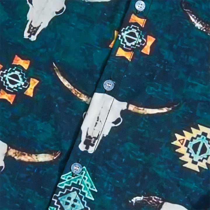 Camicia da uomo con stampa 3D di teschio di toro e motivi geometrici aztechi. - image 8