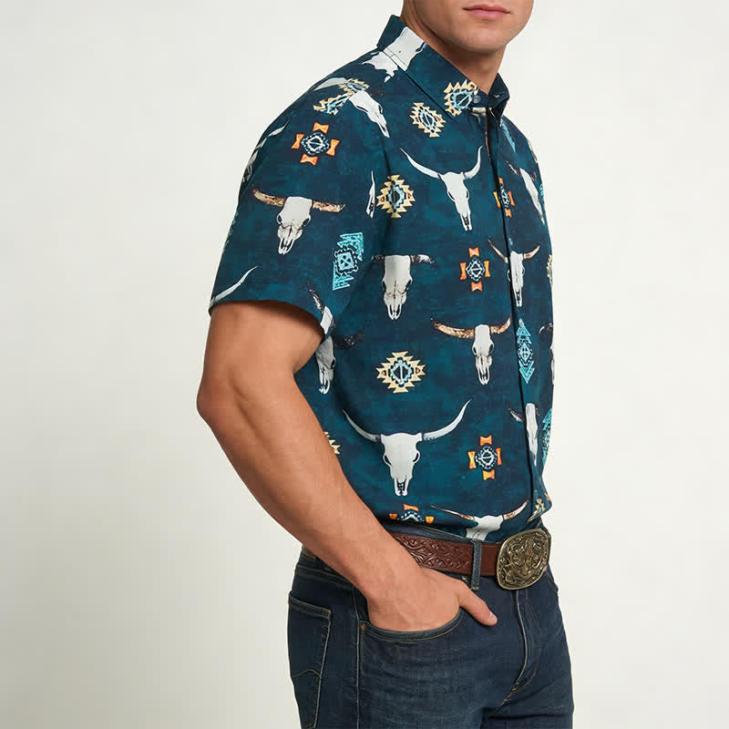 Camicia da uomo con stampa 3D di teschio di toro e motivi geometrici aztechi. - image 3