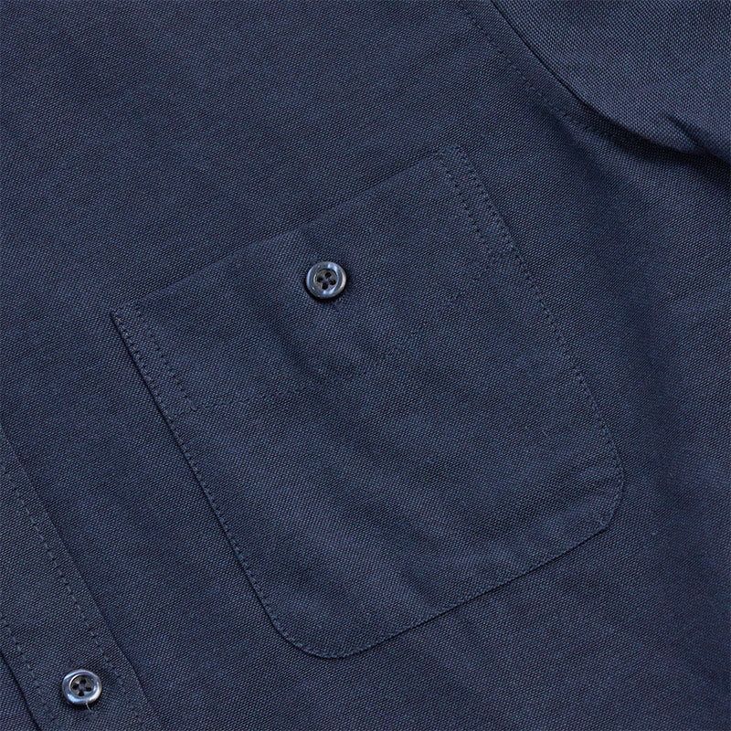 Camicia da uomo casual a maniche lunghe, ampia, tinta unita, con bottoni. - image 9