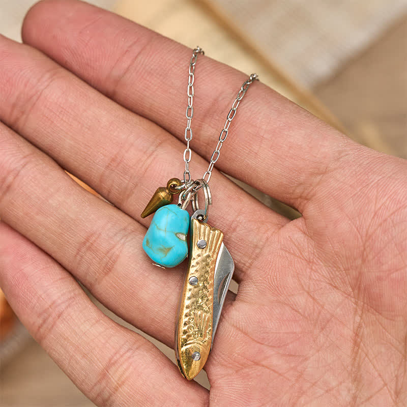 Collana con coltellino tascabile unico a forma di pesce in ottone e turchese - image 1
