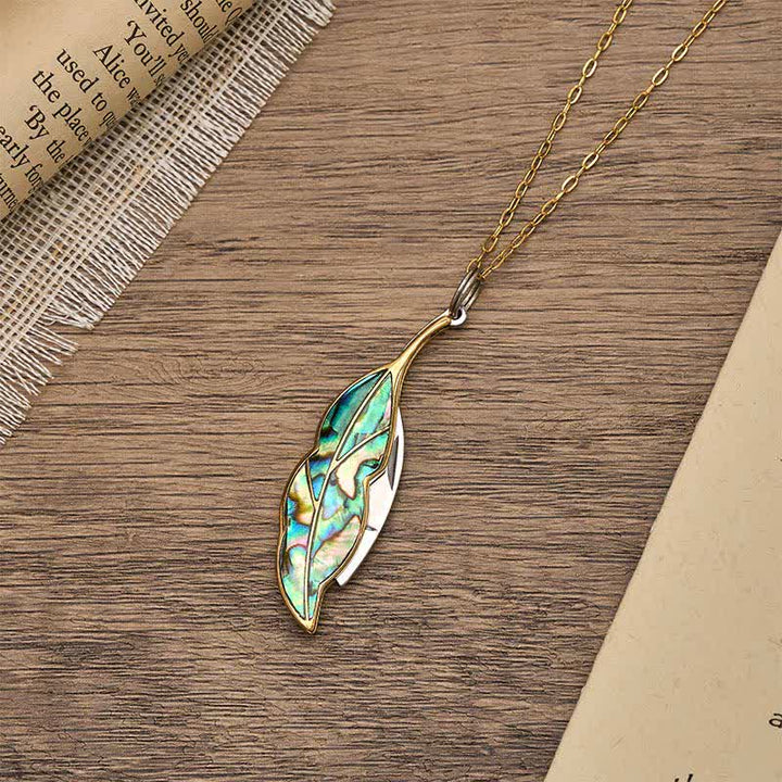Collana con coltellino tascabile funzionale a forma di foglia in abalone - image 4