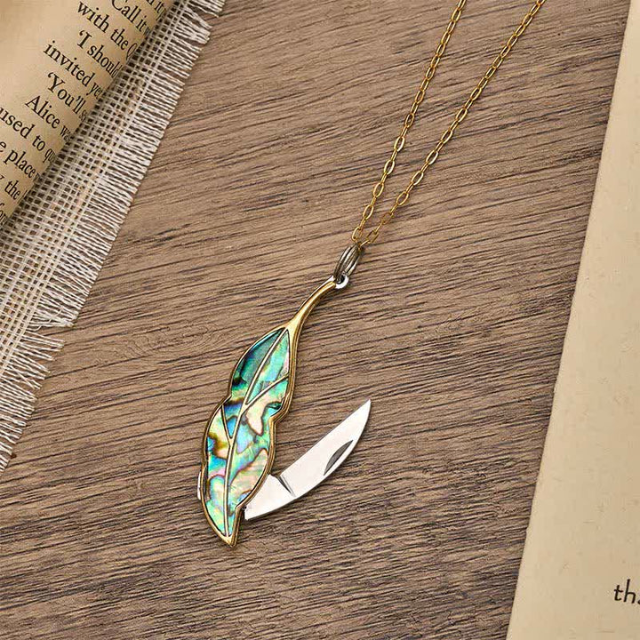 Collana con coltellino tascabile funzionale a forma di foglia in abalone - Oro - image 0